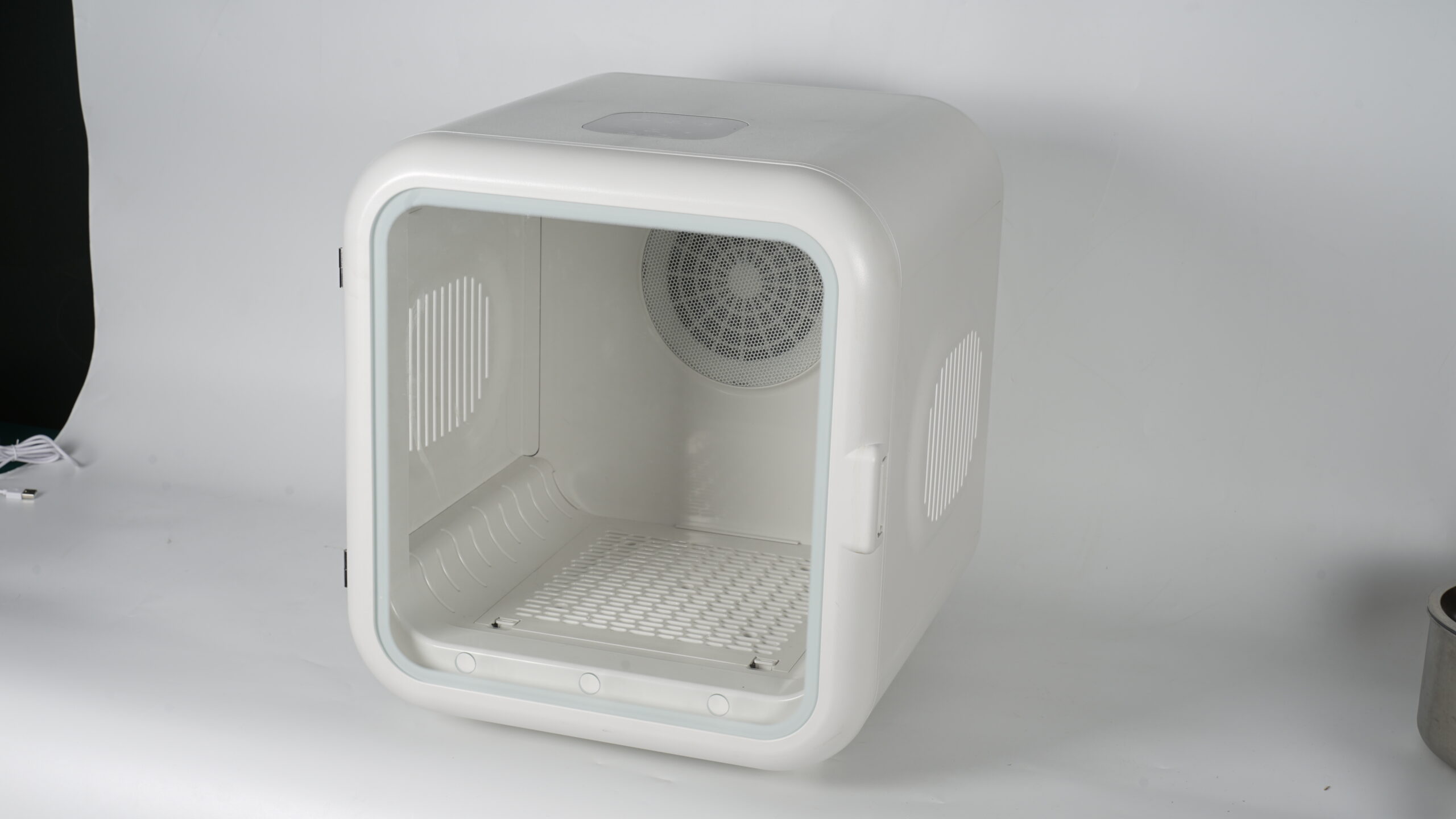 Beardpet's DY-01 pet dryer box
