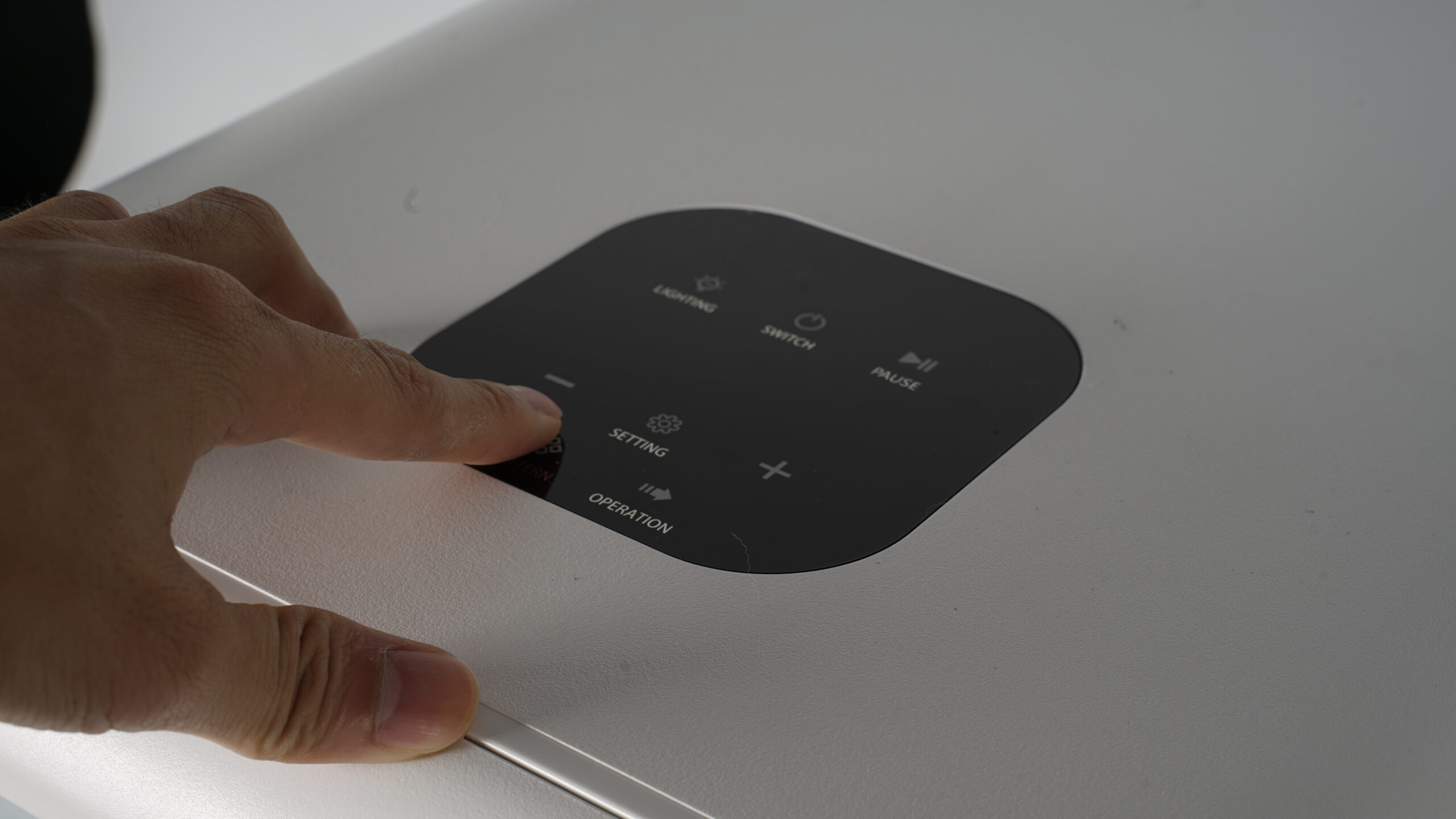 touchscreen of the pet dryer box